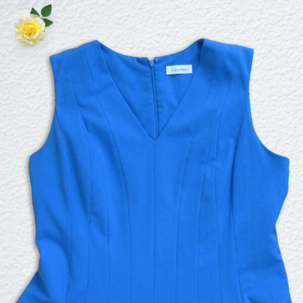 カルバンクライン 鮮やかブルー 膝丈ワンピース 美品 - 画像 (4)