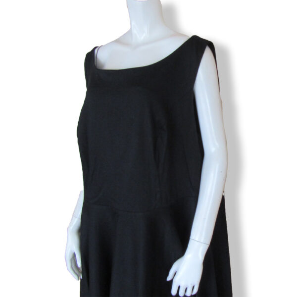 3XL 黒ワンピース ゆったりAライン - 画像 (7)